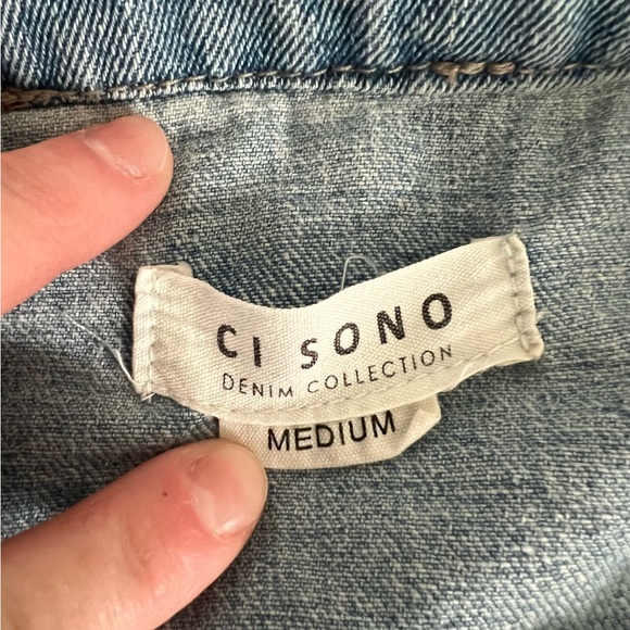 Distressed denim jacket - Picture 3 of 8